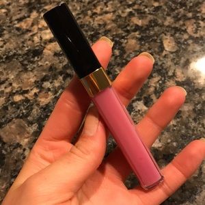 Chanel lèvres scintillantes glossimer in color 03